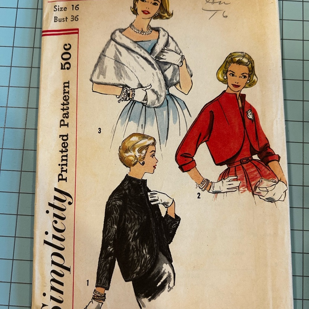 Simplicity 2269 Size 16 bust 36